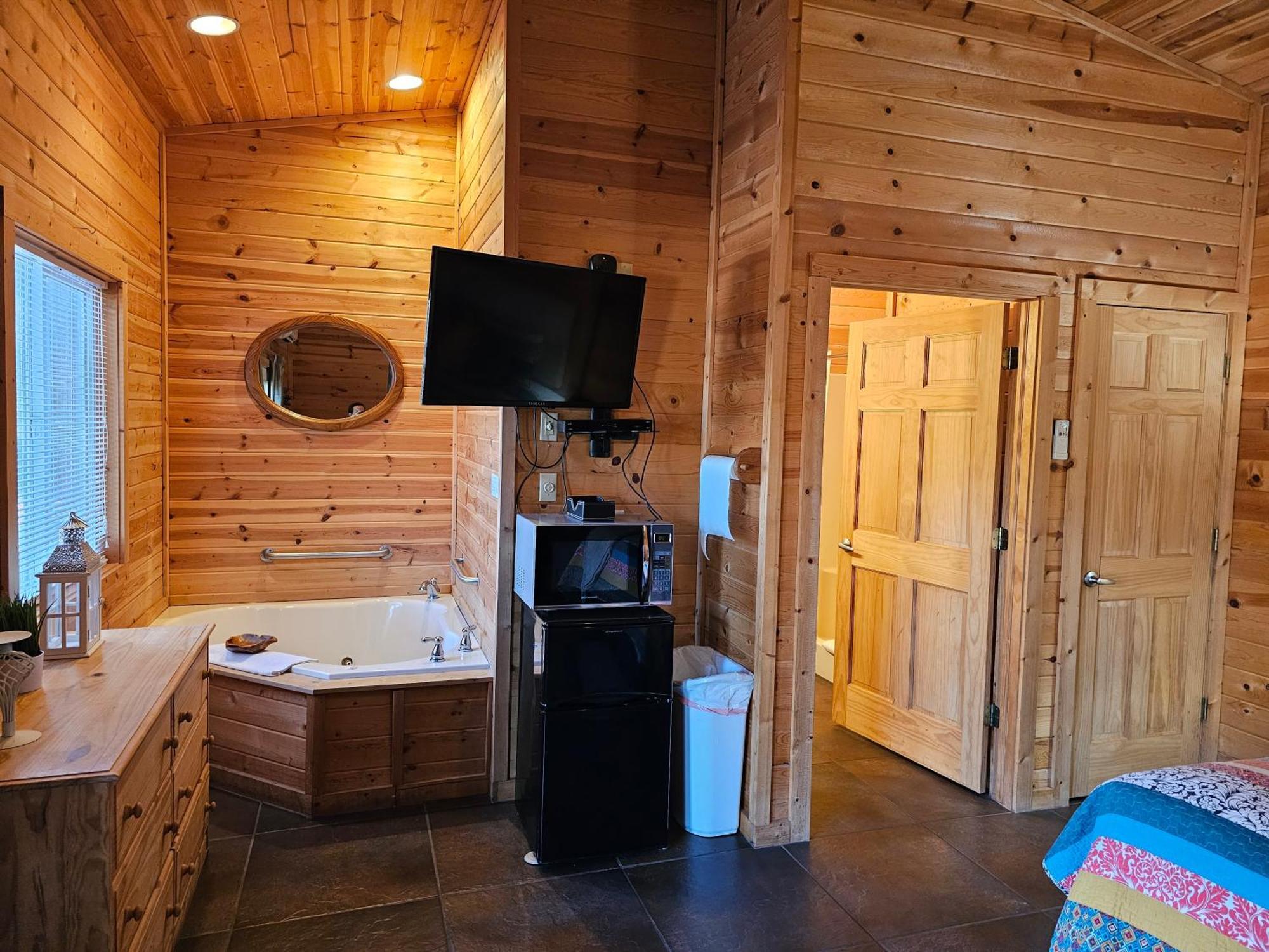 5 Min To Beaver Lake-King Bed-Fire Pit-Jetted Tub #4 Юрика Спрингс Экстерьер фото